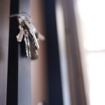 Porta blindata bloccata? Le soluzioni sicure che non danneggiano il serramento