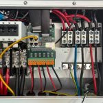 Impianti elettrici e case d’epoca: certificare senza stravolgere il pregio architettonico